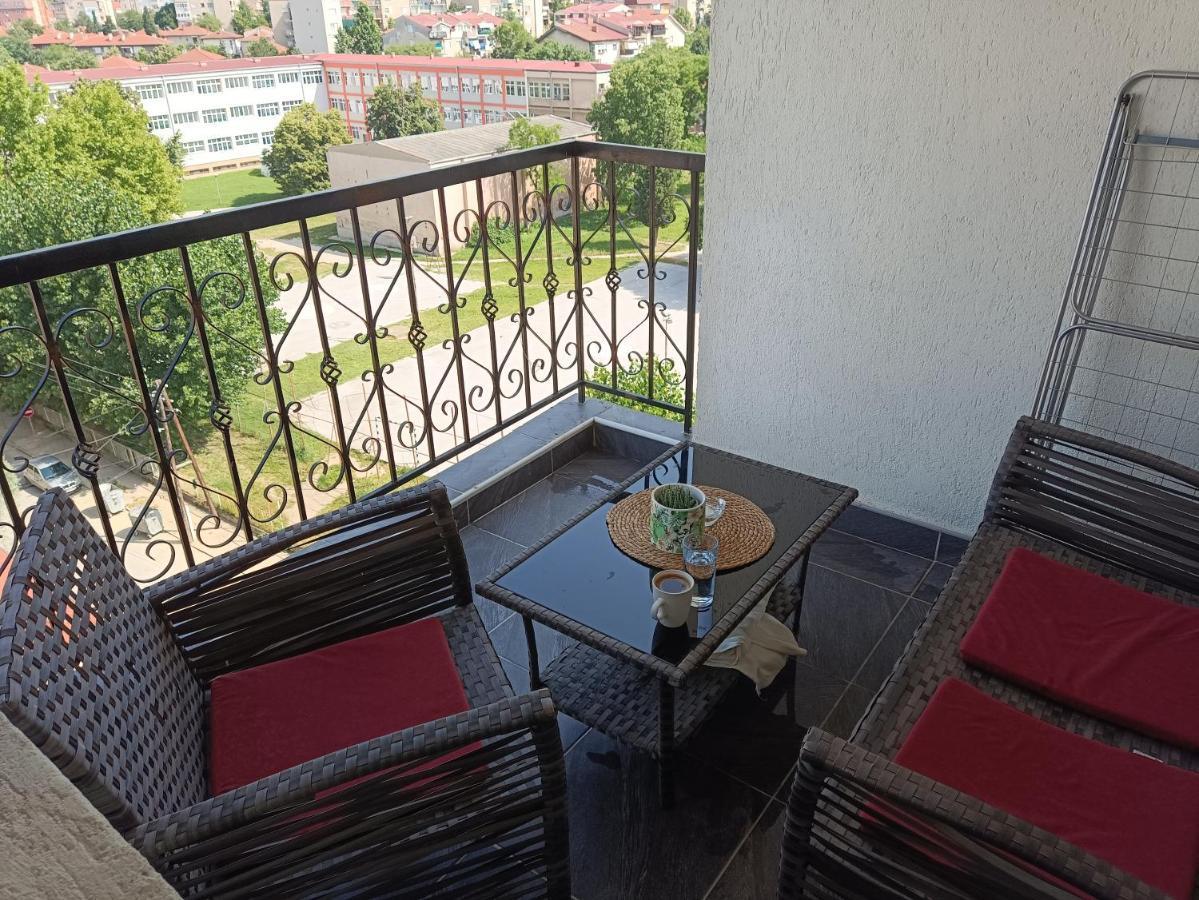 Apartment Velesz Kültér fotó
