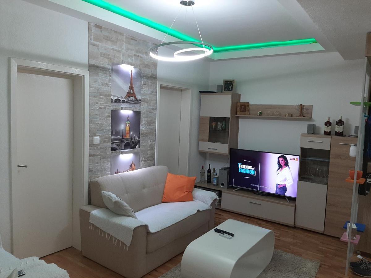 Apartment Velesz Szoba fotó